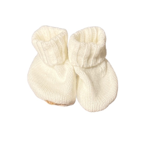 Newborn Booties Slippers Cream and Tan NWOT - Picture 1 of 4